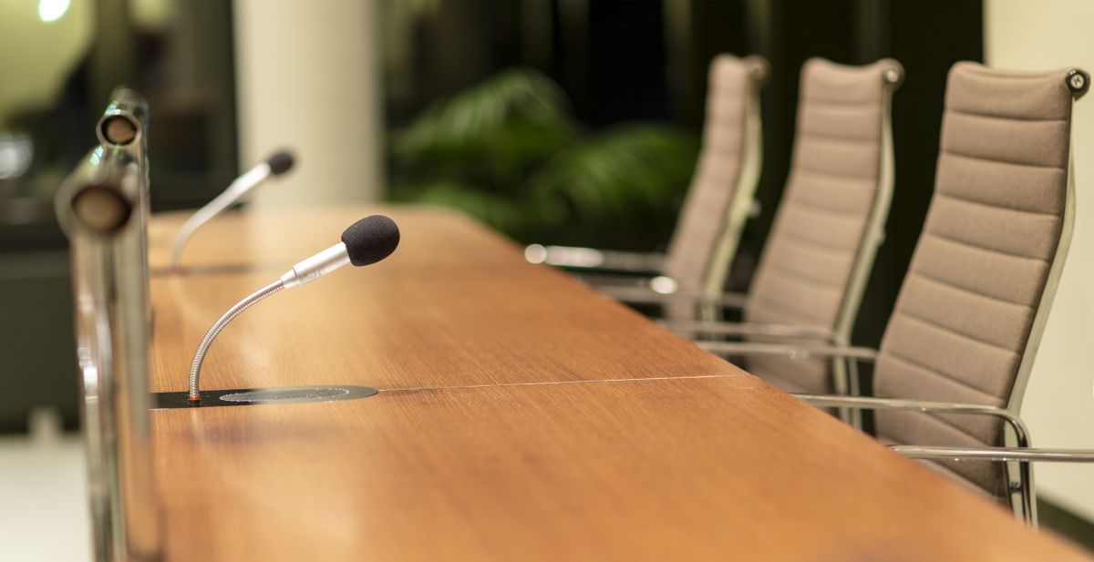Une équipe spécialisée dans le recrutement pour les conseils régionaux et départementaux Une équipe spécialisée dans le recrutement pour les conseils régionaux et départementaux